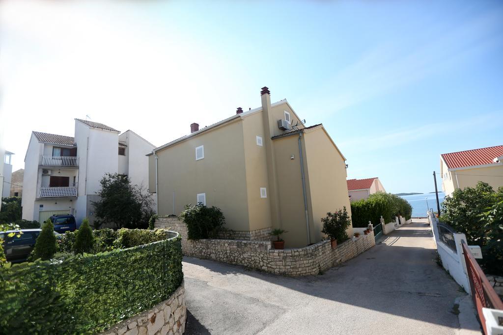 Apartmani Gloria Brodarica  Bagian luar foto