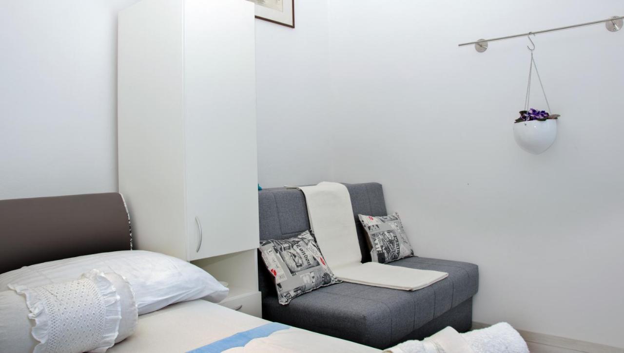 Apartmani Gloria Brodarica  Bagian luar foto